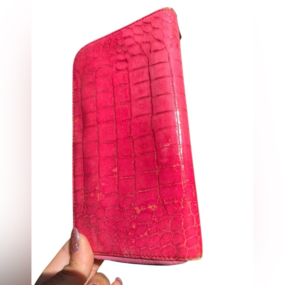 Miu Miu Pink Crocodile-Embossed Wallet - Picture 4 of 10
